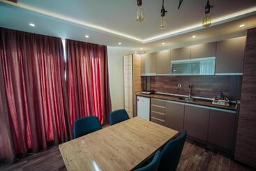 هتل Panorama Deluxe