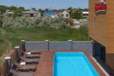 هاستل Villa Solomare