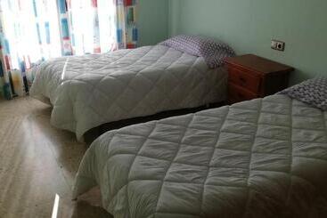 민박 La Roda Rooms