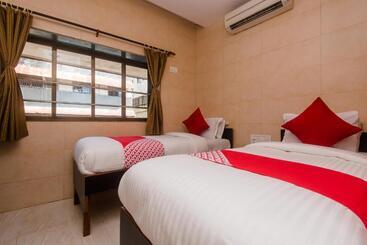 Oyo Flagship Hotel Kamal