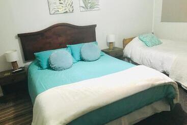 بنسيون Hostel Isla Del Rey