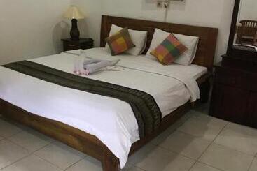 פנסיון Intan House