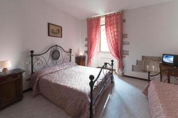 تختخواب و صبحانه Residenza Di Via Piccardi