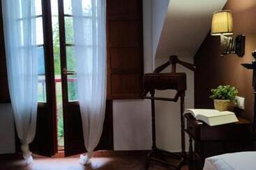 هتل Las Casonas De Avellaneda