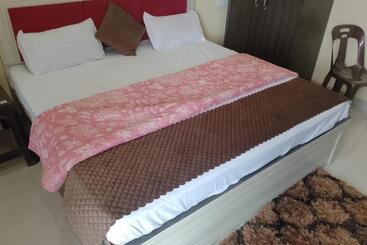 酒店 Madhur Kunj Ayodhya