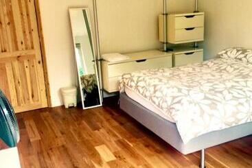 تختخواب و صبحانه Waterloo Central London   Private Rooms In Shared Apartment