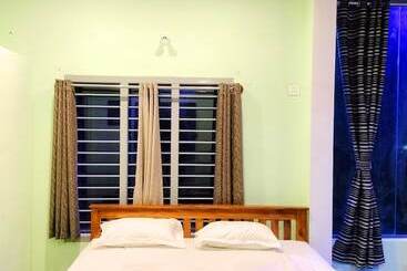 Yelagiri Goldhill Resort