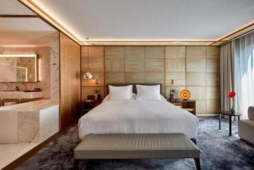 هتل Almanac Barcelona