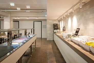 هتل a&o Bremen Hauptbahnhof