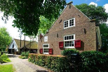 هتل Authentic Farmhouse   De Vergulden Eenhoorn