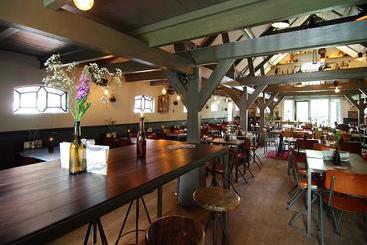 هتل Authentic Farmhouse   De Vergulden Eenhoorn