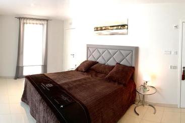 هتل Suites & Spa