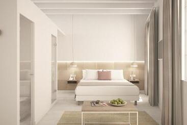 ホテル Xubec  Albergue Juvenil