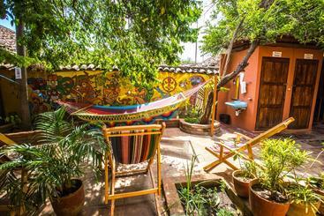 فندق صغير Hostal La Tortuga Booluda