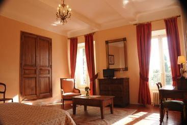 تختخواب و صبحانه Bastide Du Pin