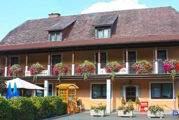 Отель Gasthof Herlwirt