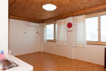 هتل Sunrise Pension