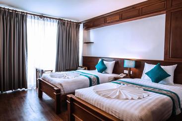 בית מלון כפרי The Palm Bay Resort