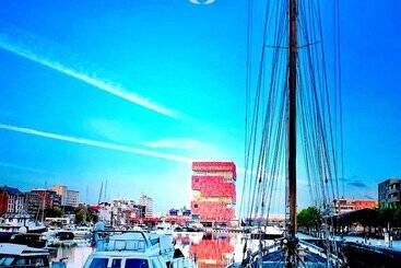 فندق U Eat & Sleep Antwerp