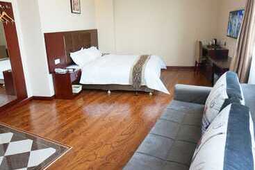 Greentree Inn Liaoyuan Longshan District Train Station Longjihuadian Hotel_