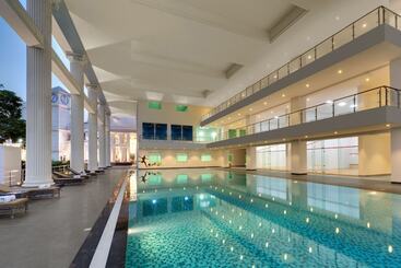 Amanora The Fern Hotels & Club