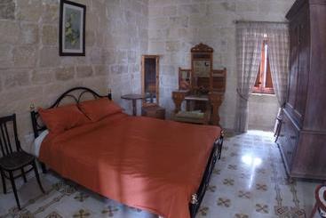 Miria Bed And Breakfast