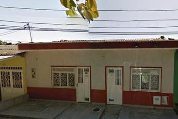 Backpackers And Travellers Hostel