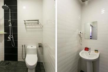 هتل Oyo Rooms Tuanku Jaafar Hospital