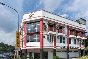 هتل Oyo Rooms Tuanku Jaafar Hospital