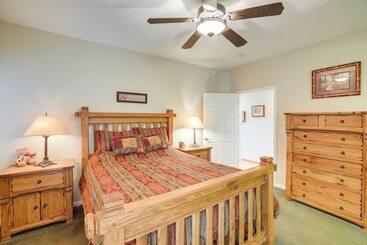 별장 Cozy Chester Home W/ Patio & Lake Access!