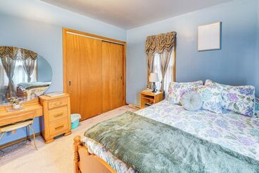 茅舍 Ottawa Home W/ Porch, Near Starved Rock State Park