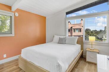 קוטג'' Stone Lagoon By Avantstay Steps To The Beach + Backyard Oasis!