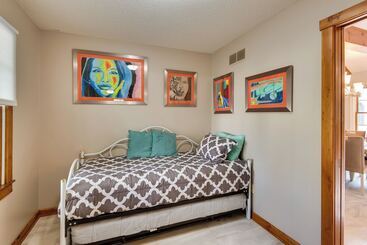 کلبه 5 Acre Graceland Family Home In West Des Moines