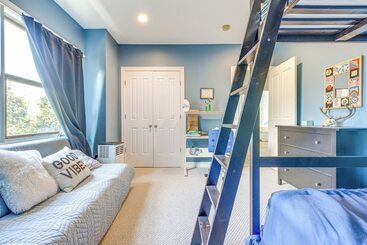 קוטג'' Boho Beach Hideaway W/ Pool, Fire Pit & Grill!