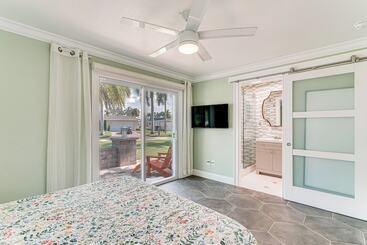 بيت ريفى Walk To Beach: Cape Coral Home W/ Grill & Patio