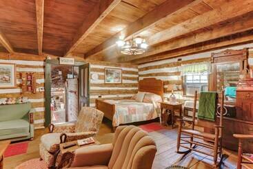 بيت ريفى Ferrum Rustic Cabin In The Valley W/ Fire Pit
