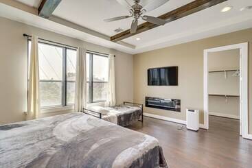 بيت ريفى Houston Home W/ Rooftop Patio 3 Mi To Downtown!