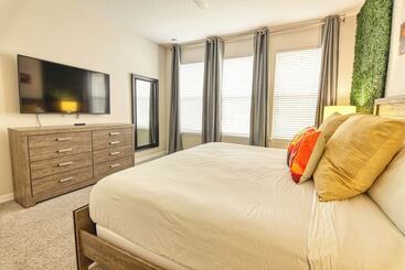 Сельский дом Jodie S Luxury Solara Home