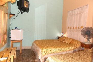 پانسیون Hostal Kinte