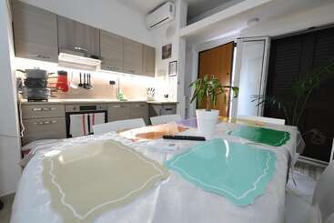 ペンション Room In Apartment   Terrasinipalermovacation For 4 Guests New