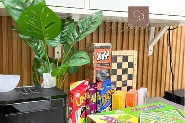 هتل آپارتمان Cd Staycation   Unit 4 At Trees Residences