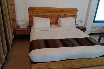 Bento Corbett Woods Resort