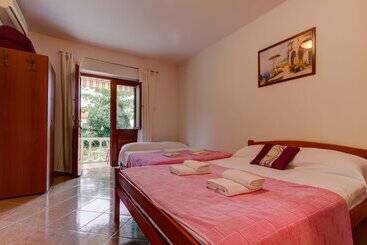 هتل Apartmani Petkovic