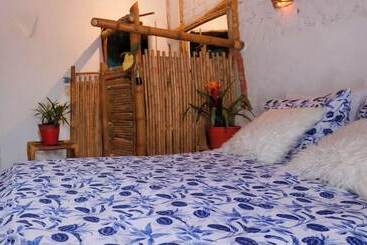 هتل Casa Tarza San Agustín