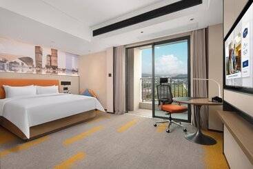 Отель Hampton By Hiltonfoshan Nanhai