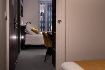 ホテル Hôtel Le Genève