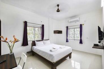 Отель Nandi Hills Resort