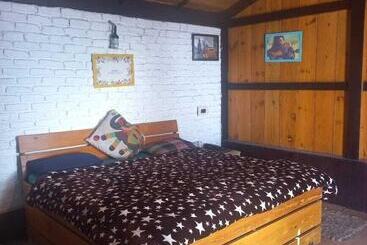 Отель Saanjh Resorts Pangot