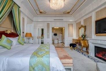 هتل Yungang Jianguo