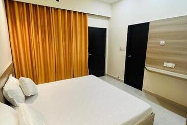 پانسیون Log Inn Banaras